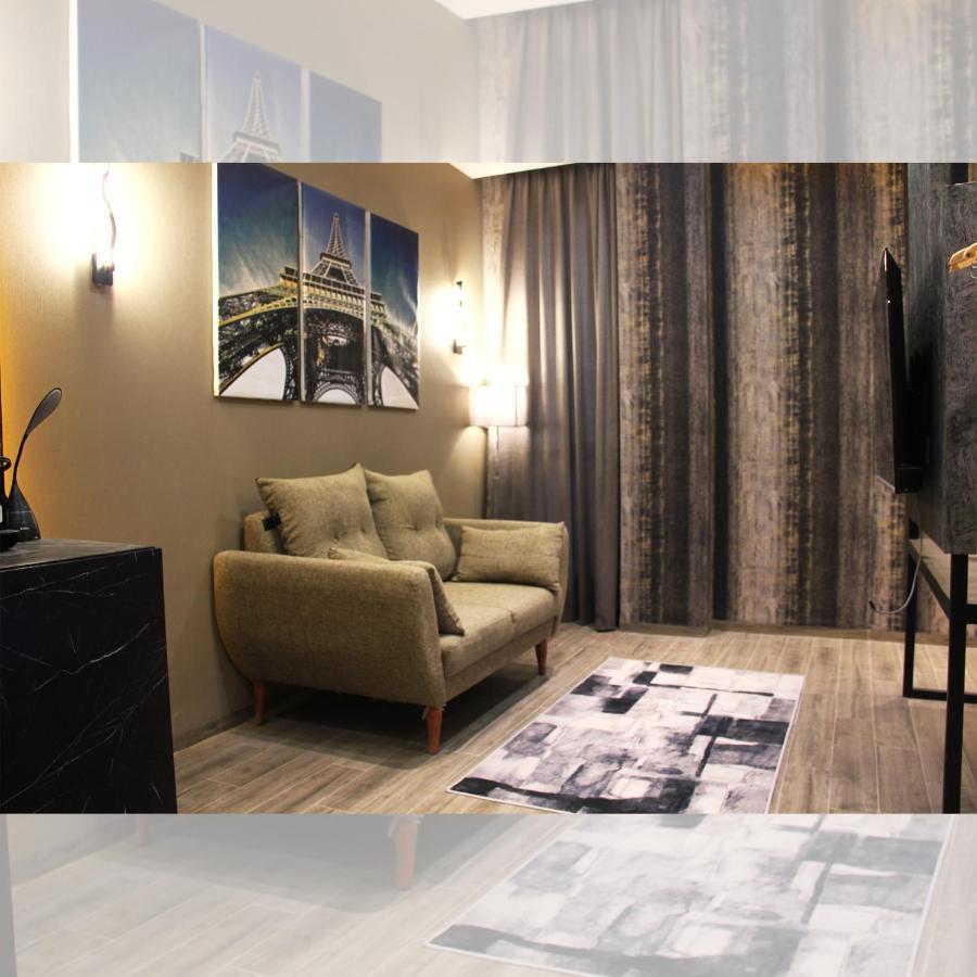 De Paris Hotel Медан Экстерьер фото