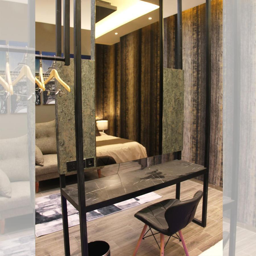 De Paris Hotel Медан Экстерьер фото