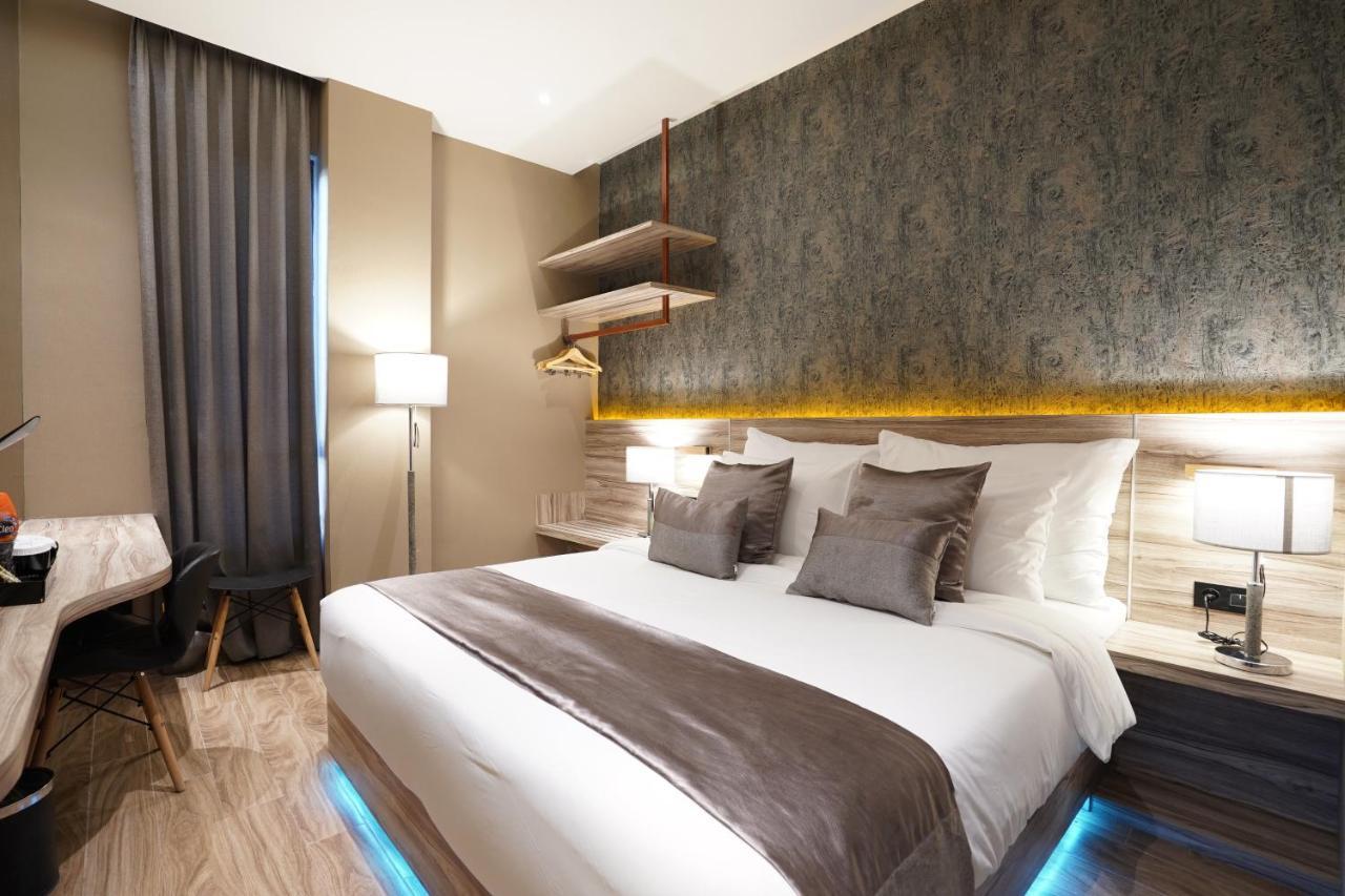 De Paris Hotel Медан Экстерьер фото
