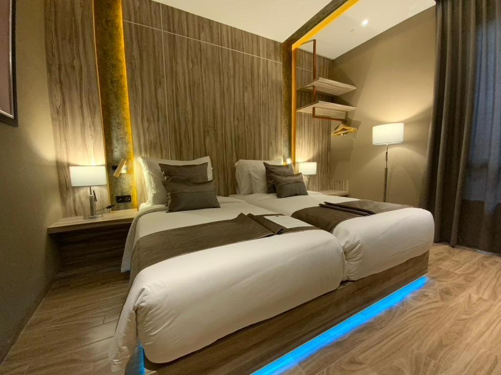 De Paris Hotel Медан Экстерьер фото
